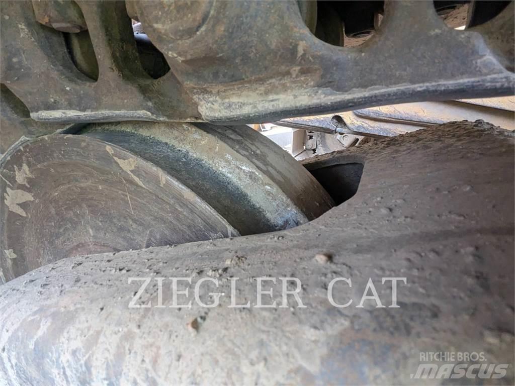CAT D6T Bulldozer