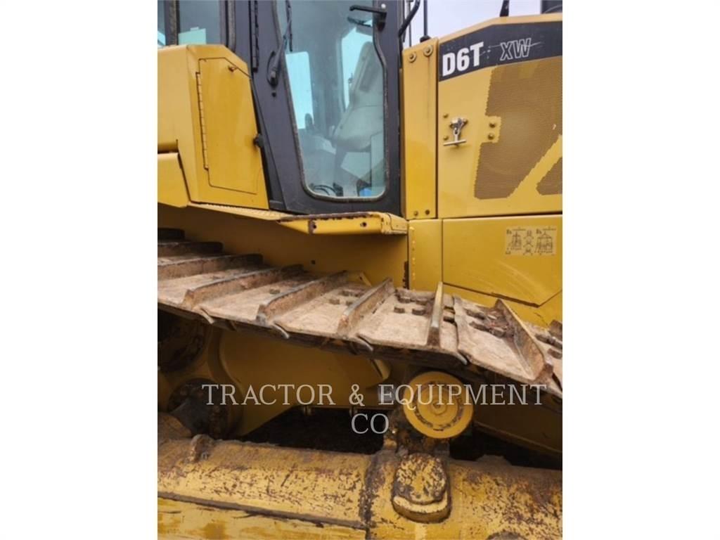 CAT D6T Bulldozer