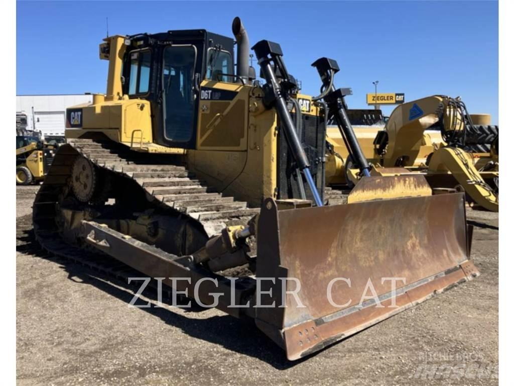 CAT D6T Bulldozer