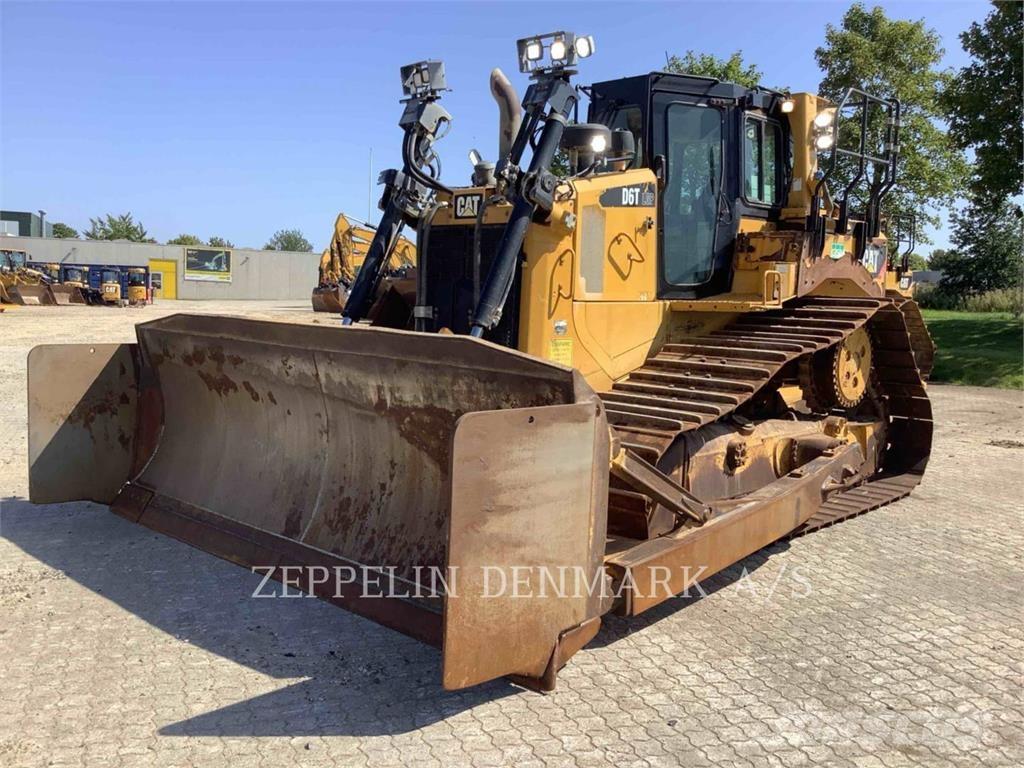CAT D6T Bulldozer