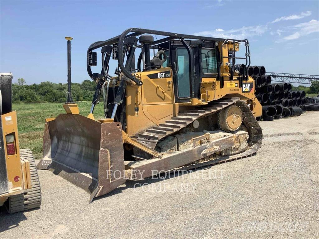 CAT D6T Bulldozer