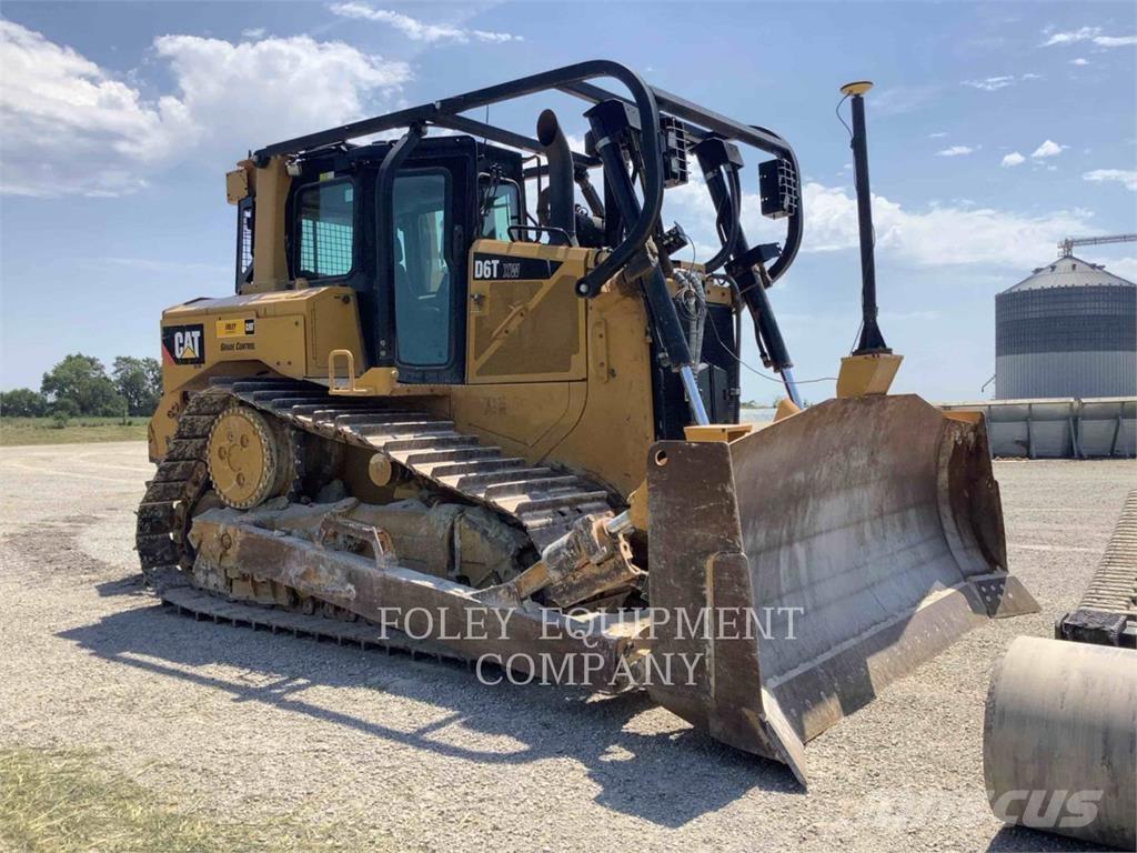 CAT D6T Bulldozer