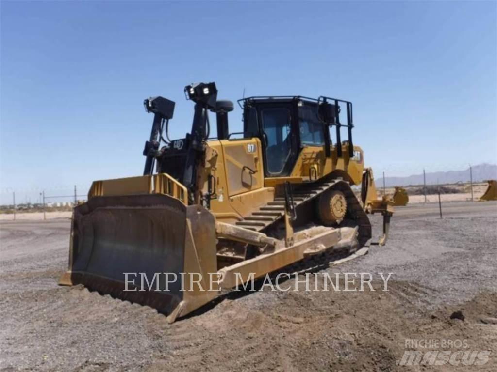 CAT D7-17 Bulldozer