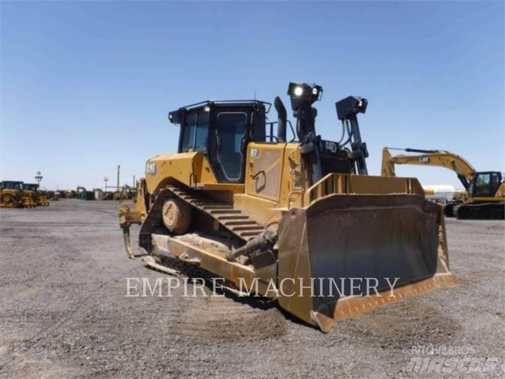 CAT D7-17 Bulldozer