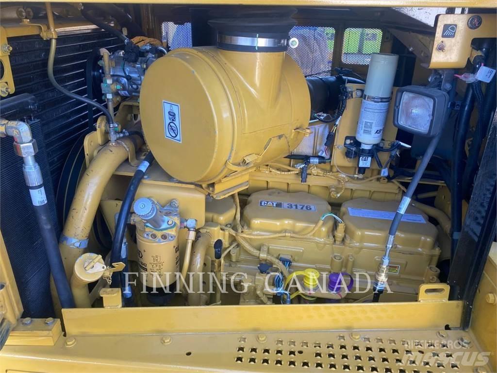 CAT D7R II Bulldozer