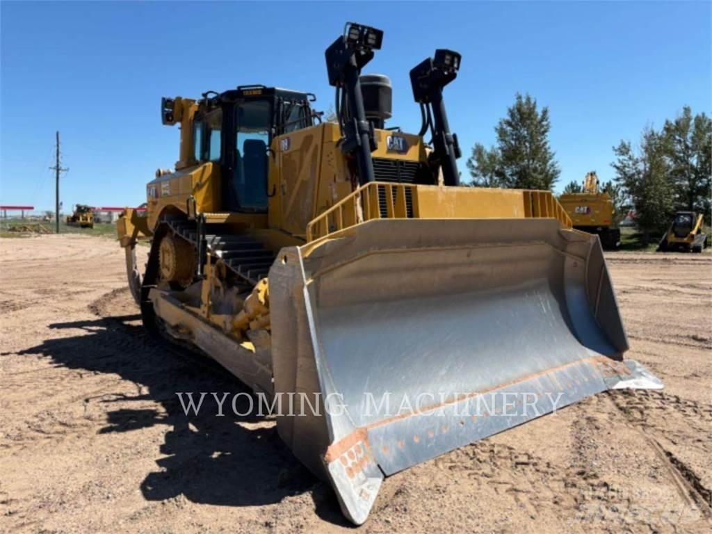CAT D8 Bulldozer