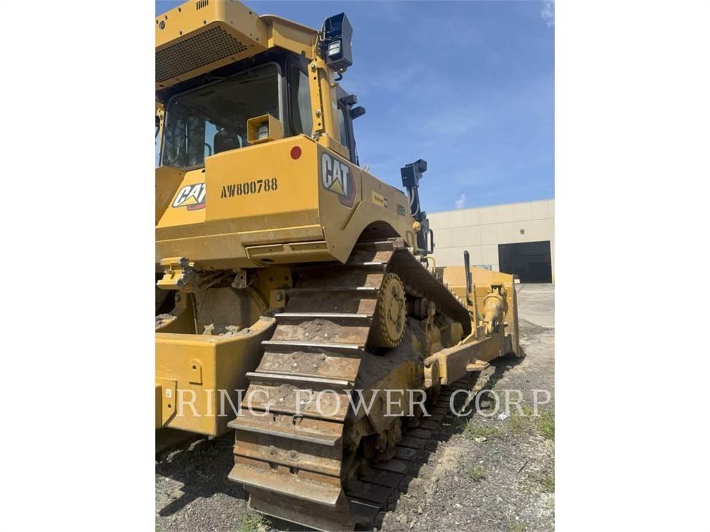 CAT D8 Bulldozer