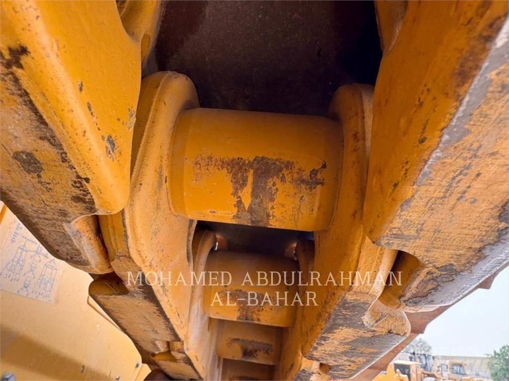 CAT D8-19 Bulldozer