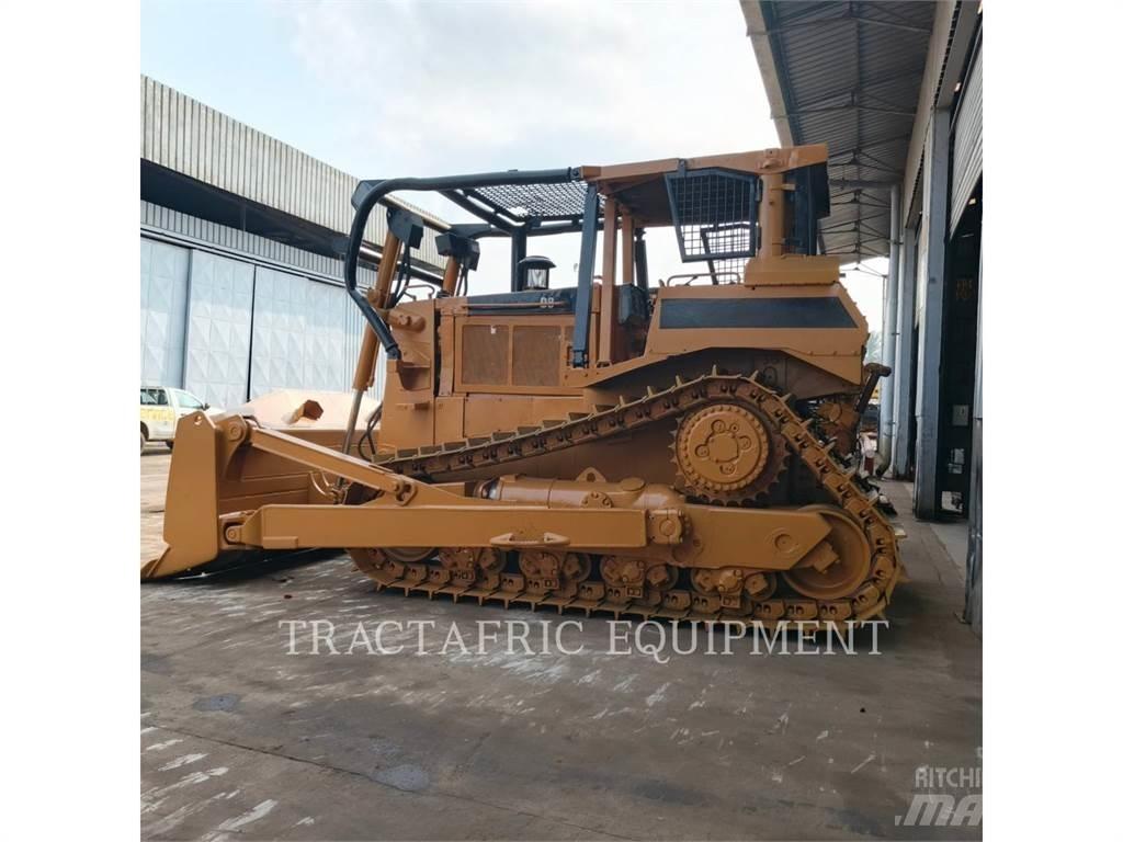 CAT D8N Bulldozer