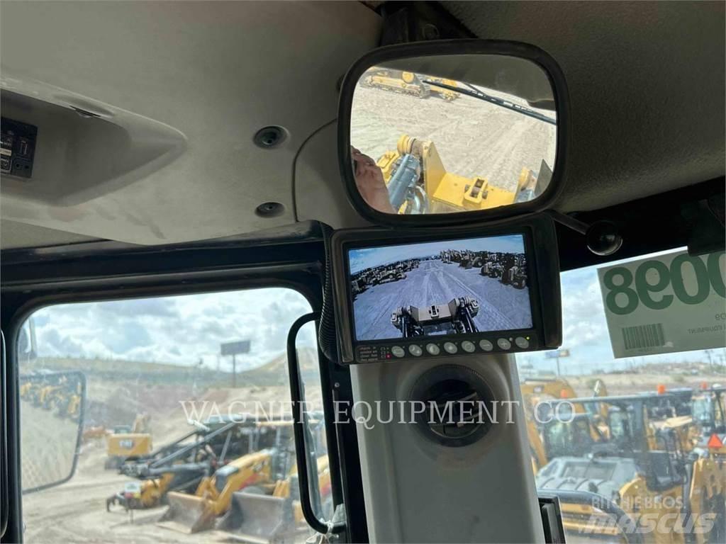 CAT D9T Bulldozer