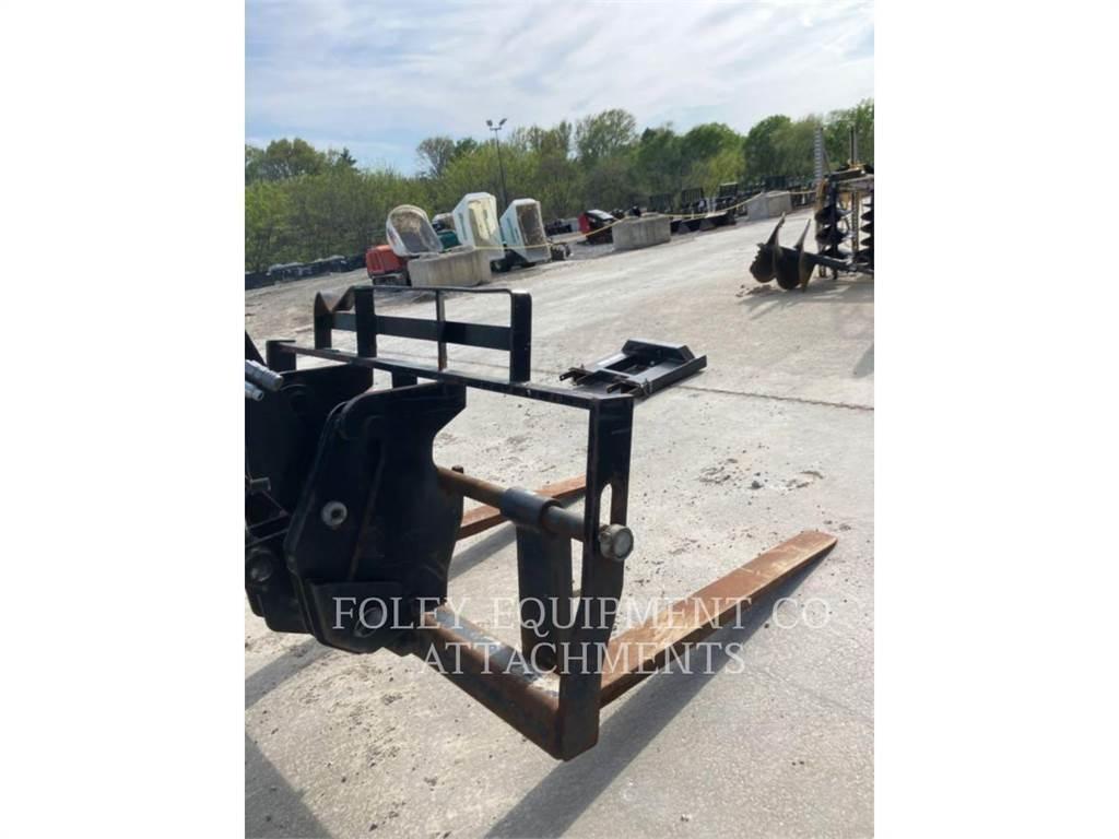 CAT FKTHT60W Teleskoplader