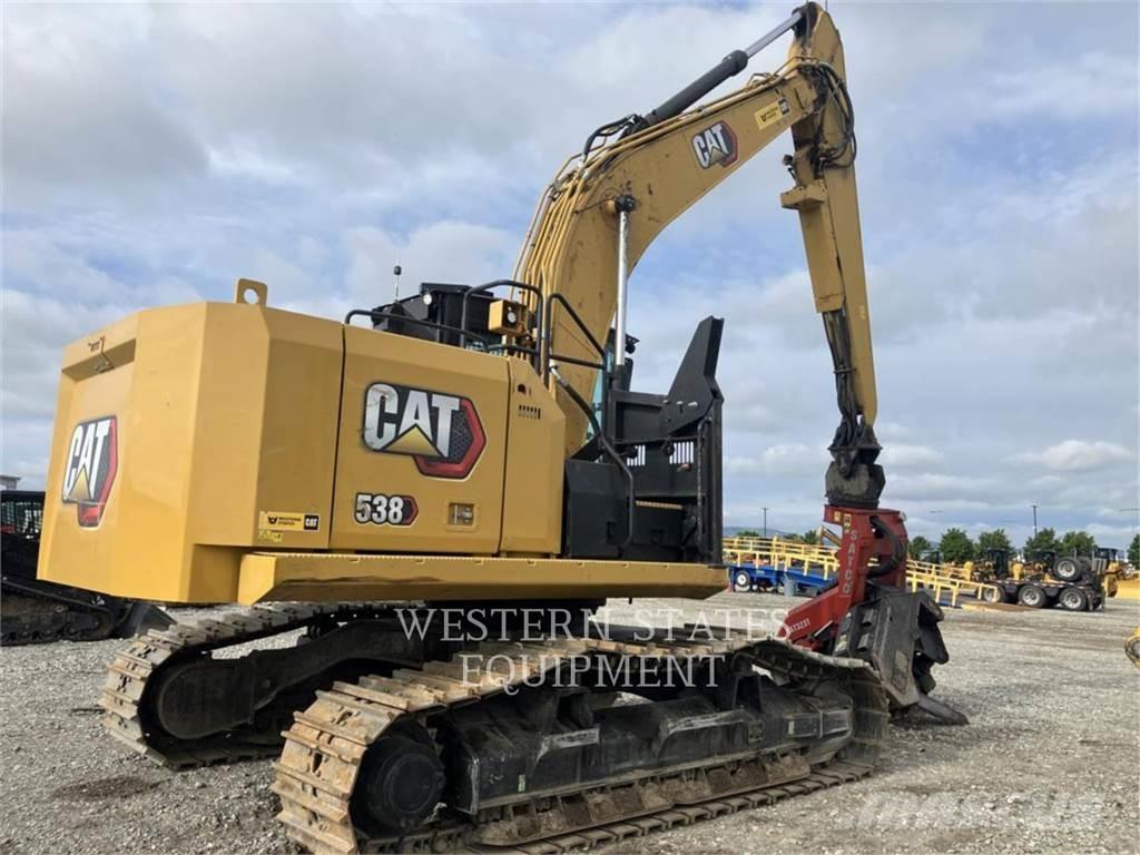 CAT FM538 Forsttraktoren