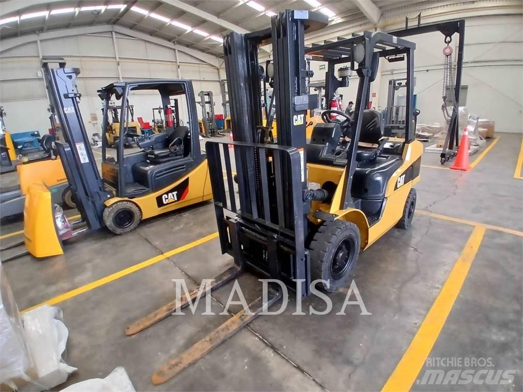 CAT LIFT TRUCKS DP25NM Andere Gabelstapler