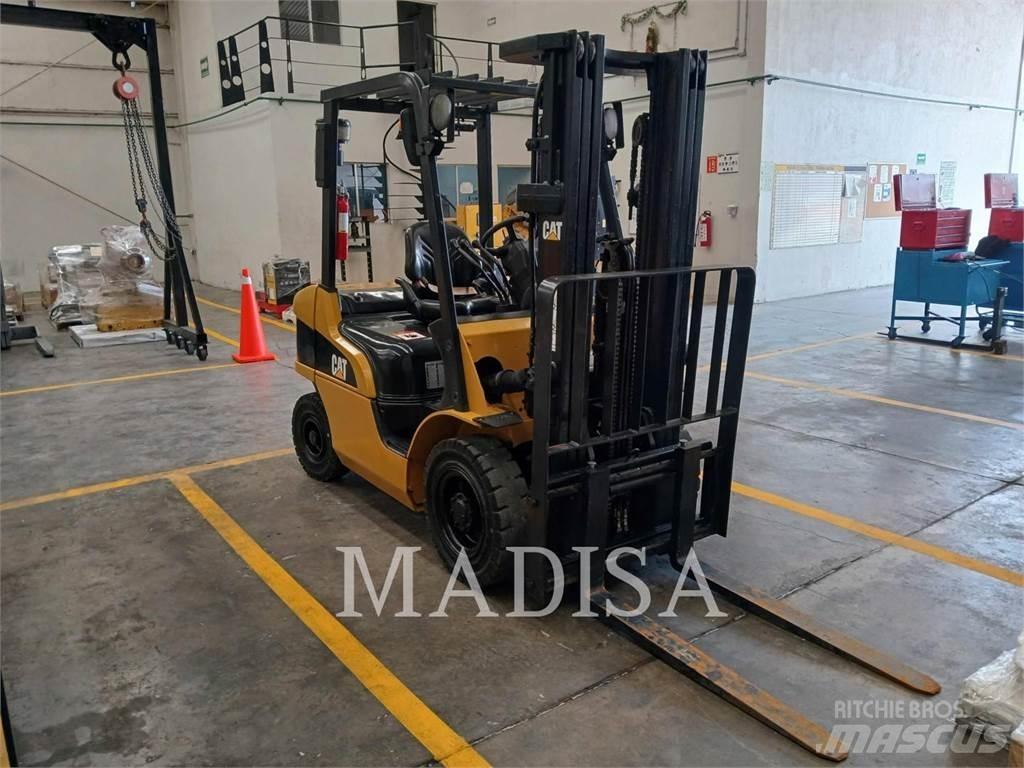 CAT LIFT TRUCKS DP25NM Andere Gabelstapler