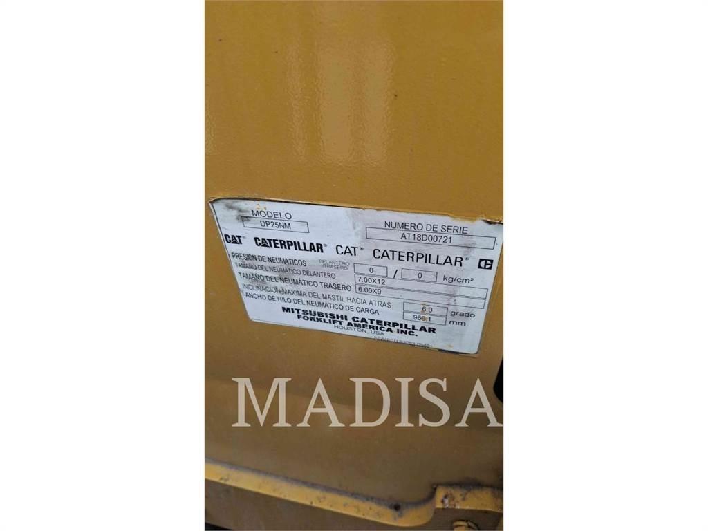 CAT LIFT TRUCKS DP25NM5 Diesel Stapler