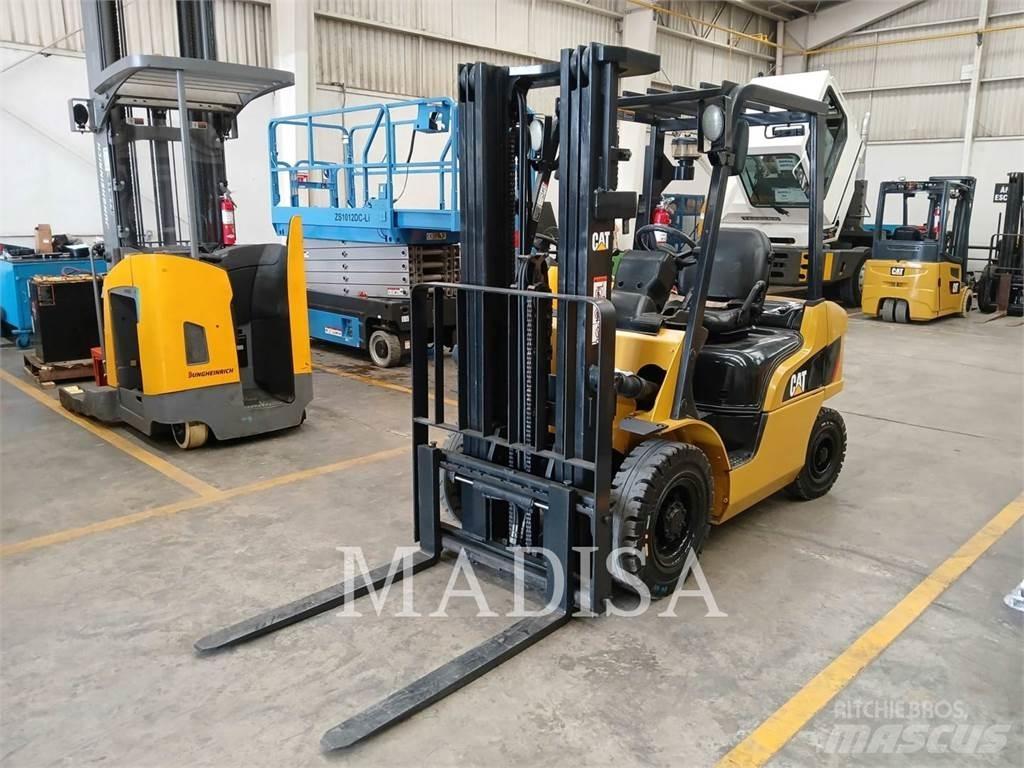 CAT LIFT TRUCKS DP25NM5 Andere Gabelstapler