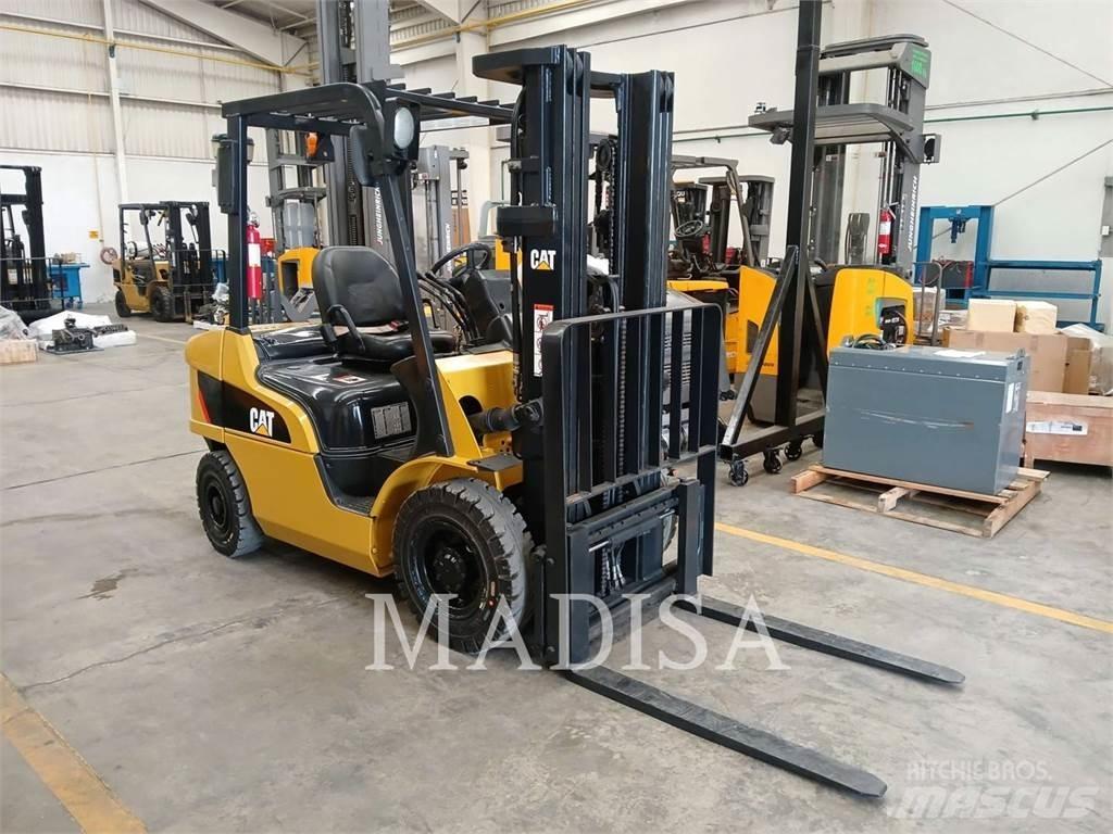 CAT LIFT TRUCKS DP25NM5 Andere Gabelstapler