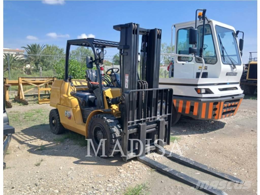 CAT LIFT TRUCKS DP50CNM Diesel Stapler
