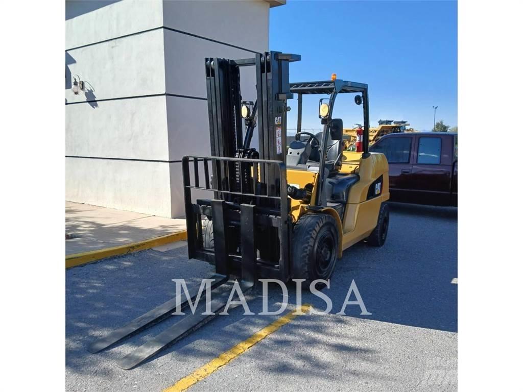 CAT LIFT TRUCKS DP50NM Diesel Stapler