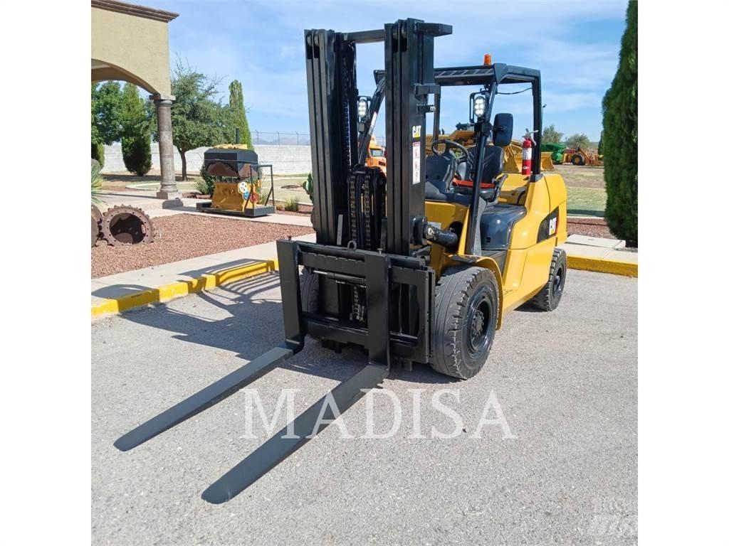 CAT LIFT TRUCKS DP50NM Diesel Stapler