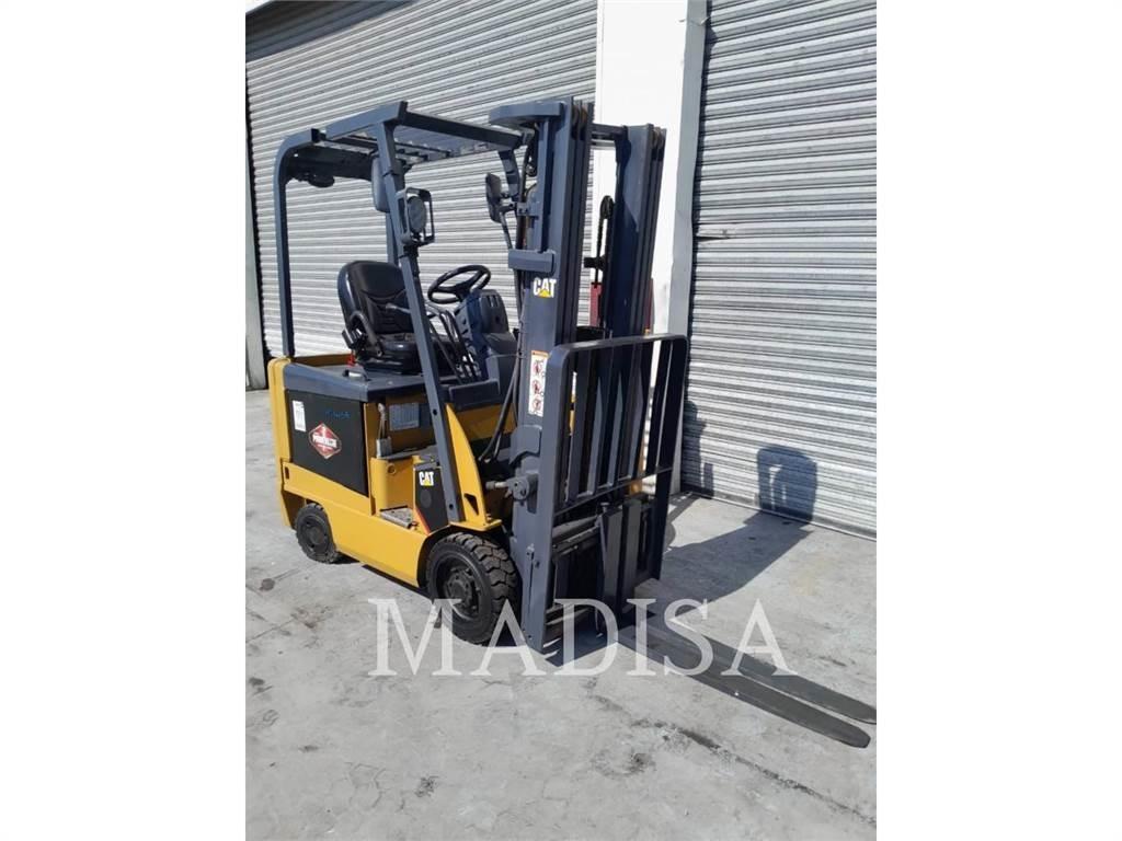 CAT LIFT TRUCKS E3500 Andere Gabelstapler