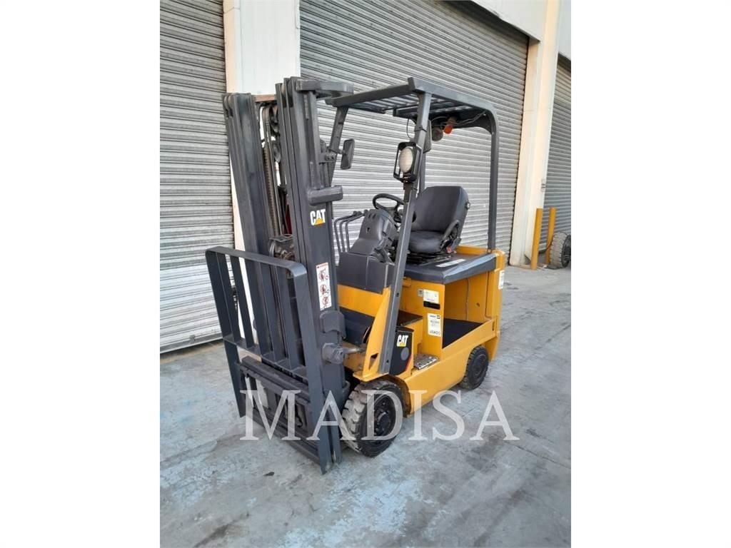 CAT LIFT TRUCKS E3500-AC Andere Gabelstapler