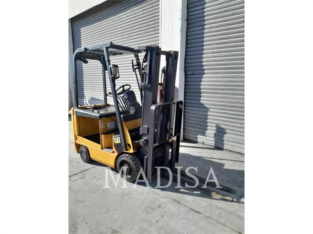 CAT LIFT TRUCKS E3500-AC Andere Gabelstapler