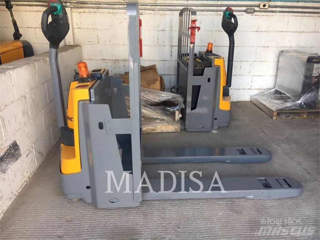 CAT LIFT TRUCKS EJE120E Andere Gabelstapler
