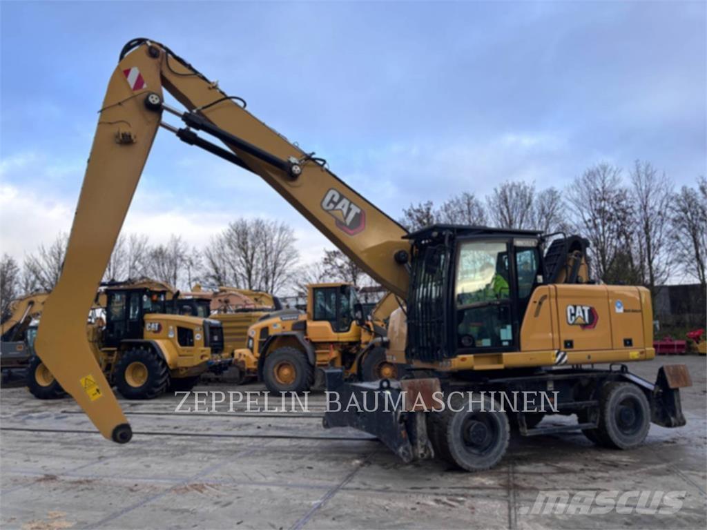 CAT MH3024-06C Abrissbagger