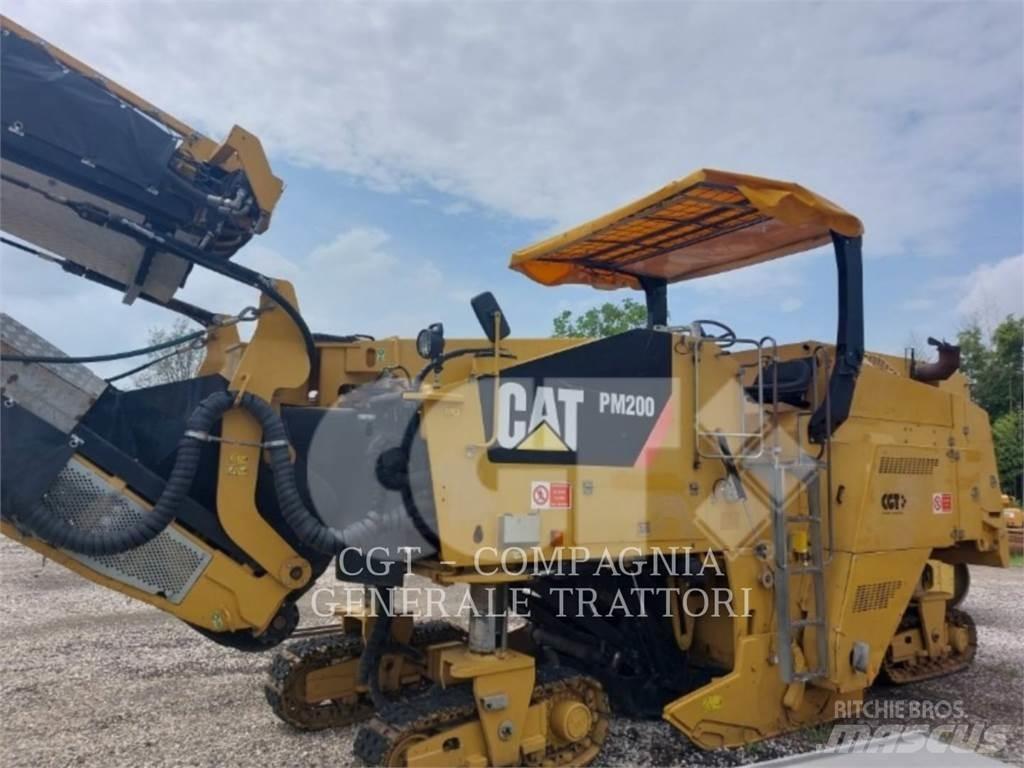 CAT PM200 Asphaltfräsen