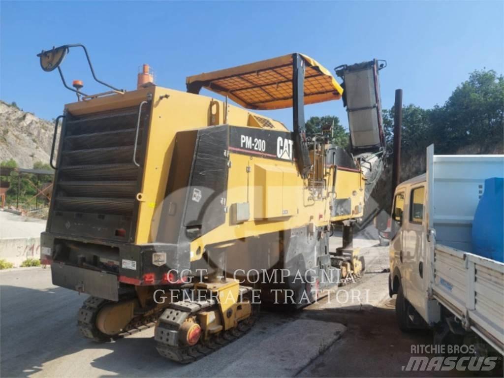 CAT PM200 Asphaltfräsen