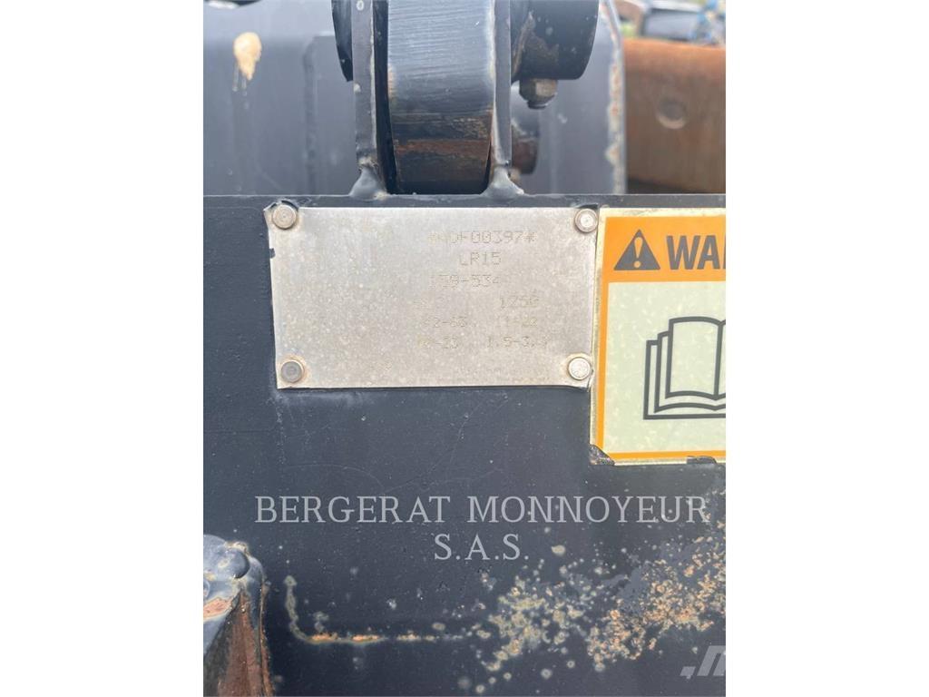 CAT RATEAU PAYSAGE/LR15 Sonstige Baumaschinen