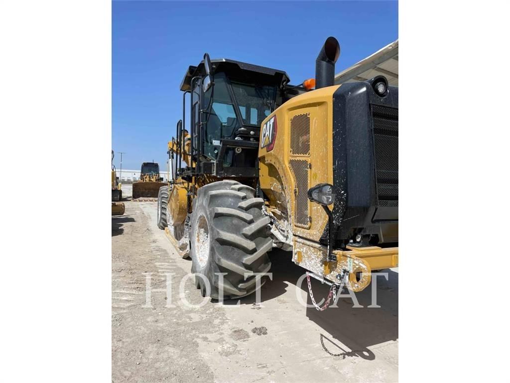 CAT RM400 CAB Asphalt-Recycler