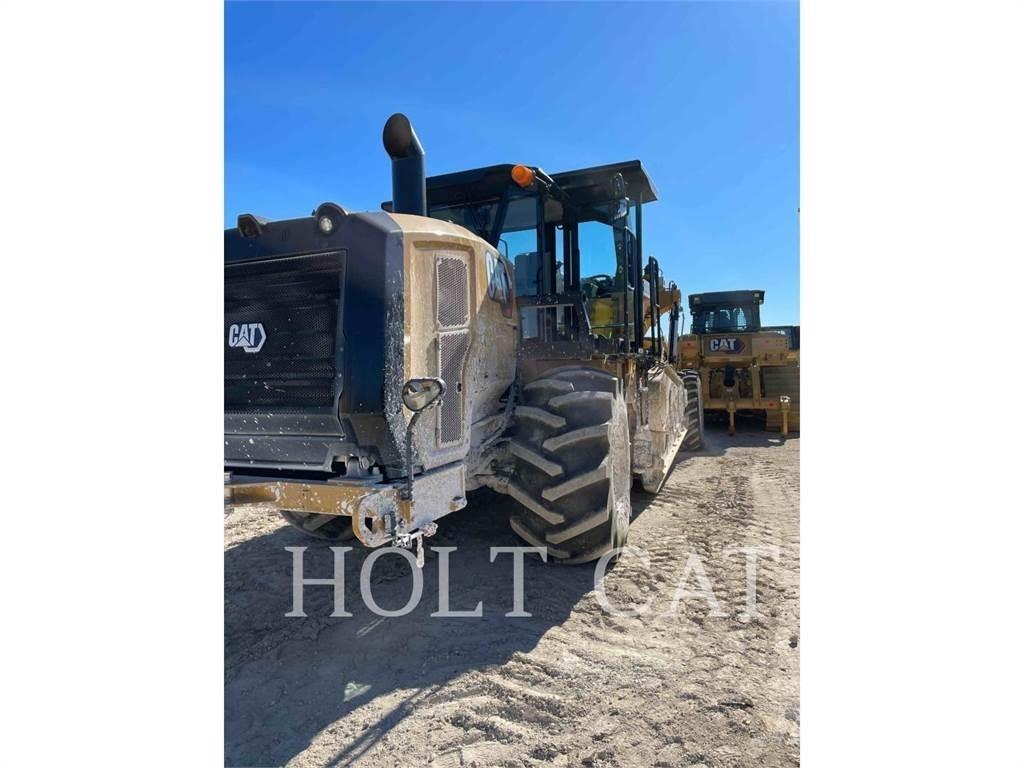 CAT RM400 CAB Asphalt-Recycler