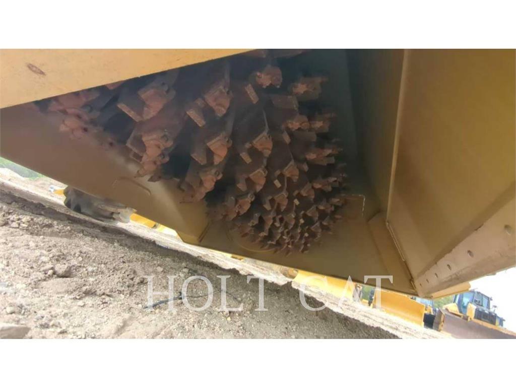 CAT RM400 CAB Asphalt-Recycler