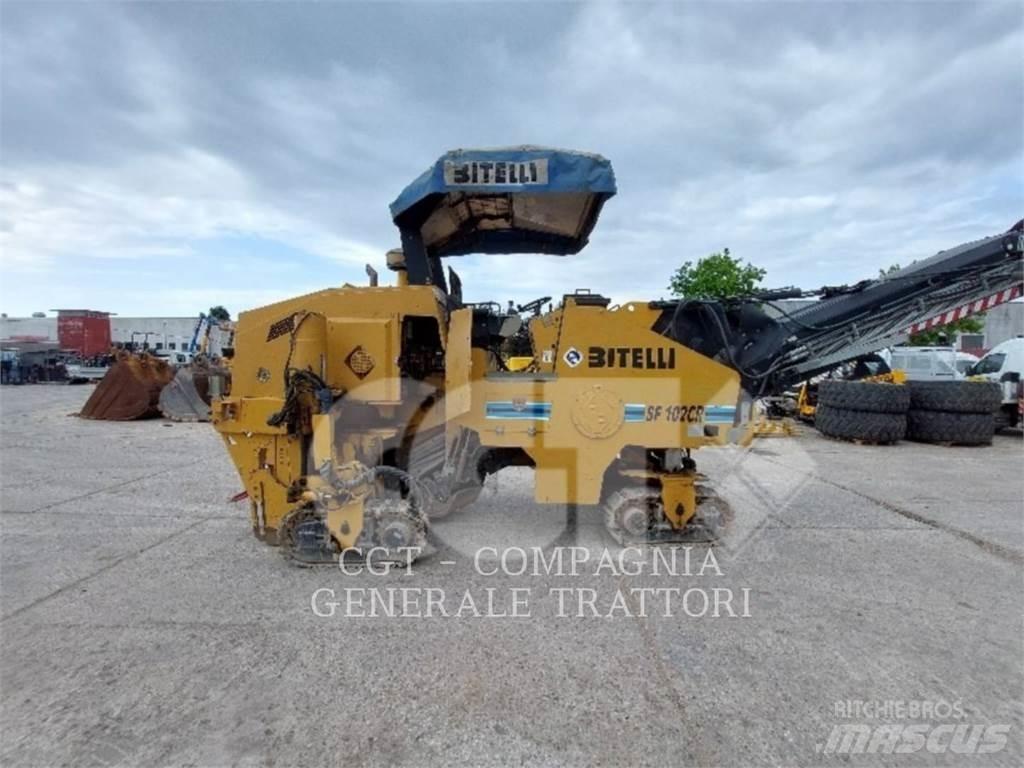 CAT SF102CR Asphaltfräsen