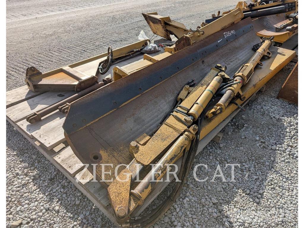 CAT SNOW WING Schneefräse