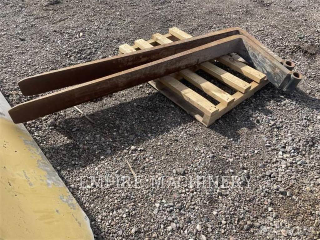 CAT TH-72TINE Gabeln
