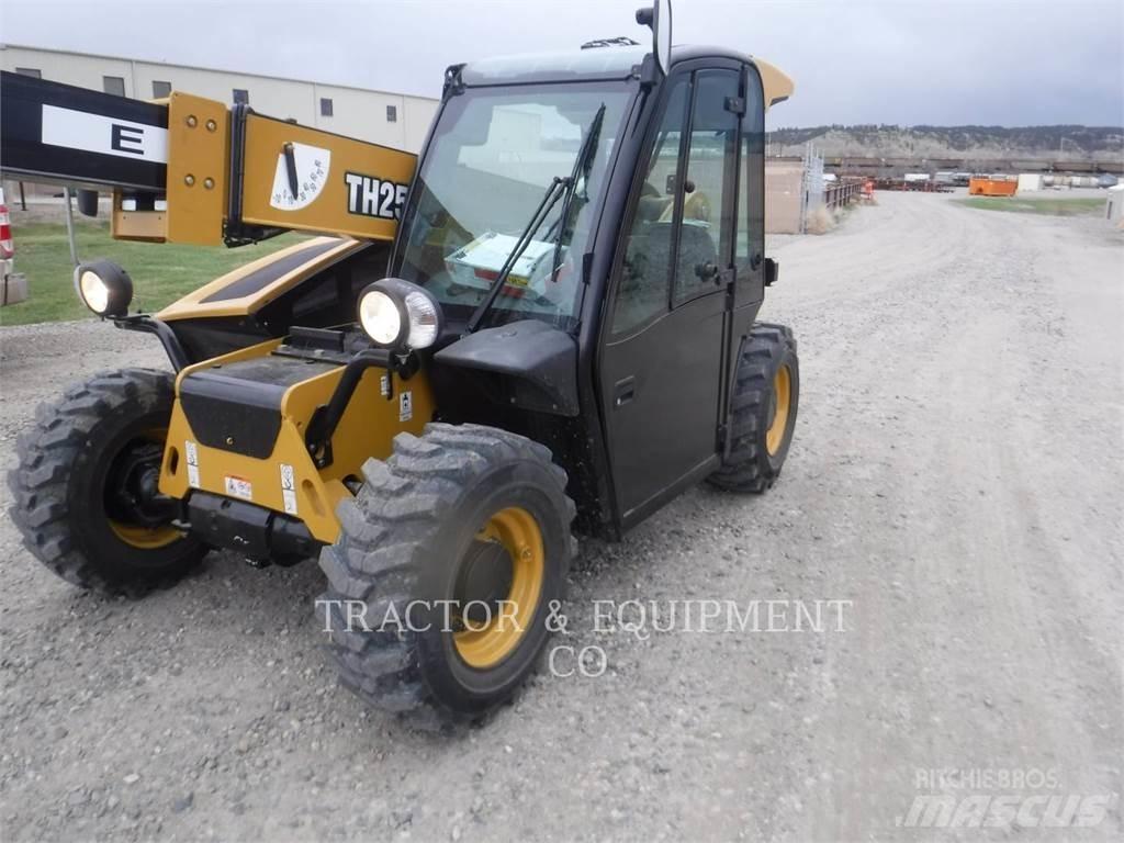 CAT TH255C Teleskoplader
