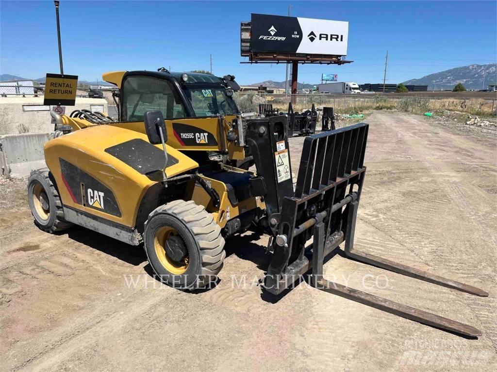 CAT TH255C CB Teleskoplader