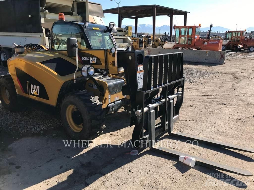CAT TH255C CB Teleskoplader