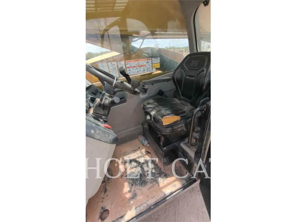 CAT TL1055 Teleskoplader