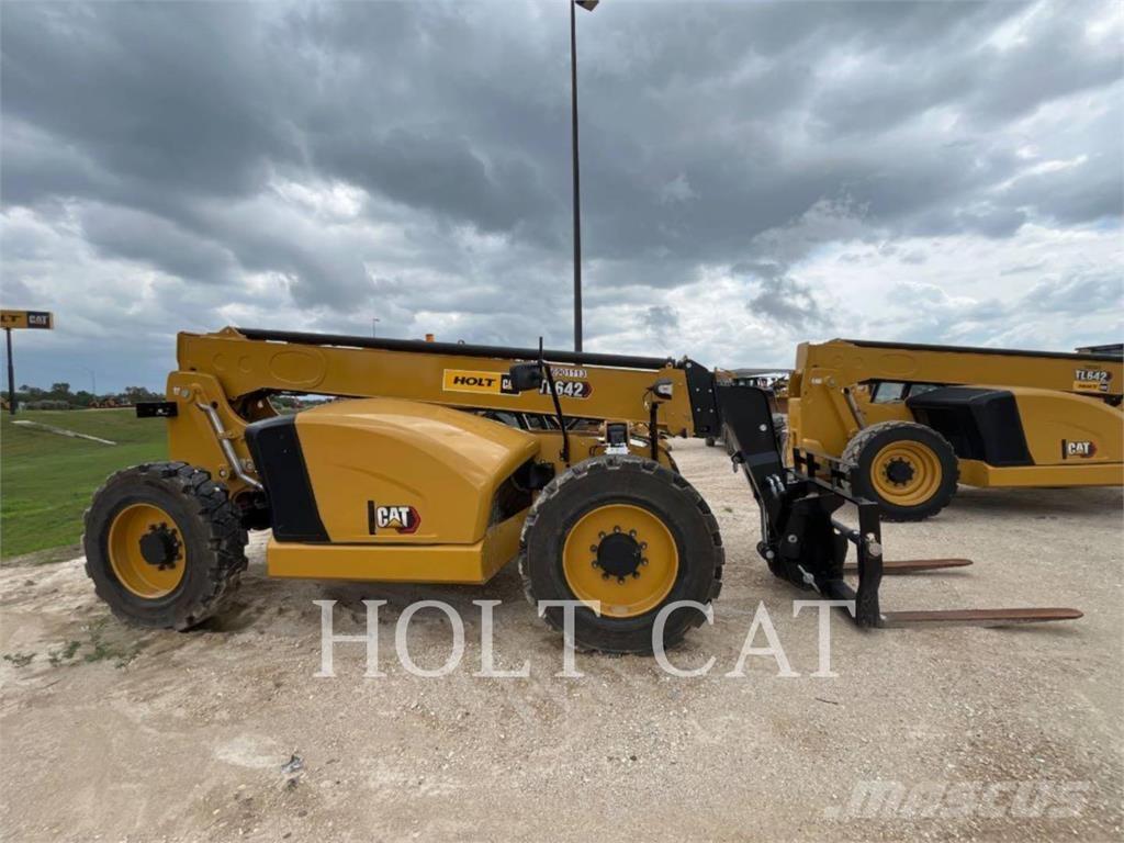 CAT TL642 Teleskoplader