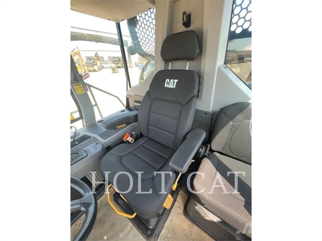 CAT W00 725 Tankwagen