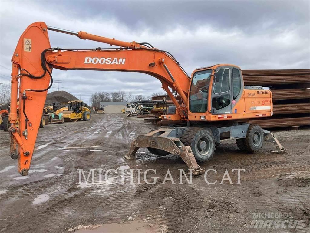 Doosan DX210W Mobilbagger
