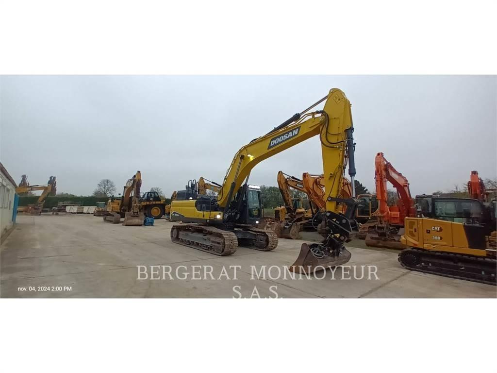 Doosan DX300 Raupenbagger