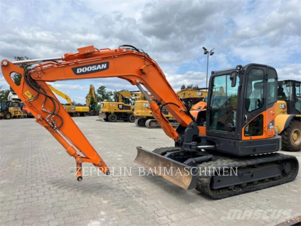 Doosan DX85R-3 Raupenbagger