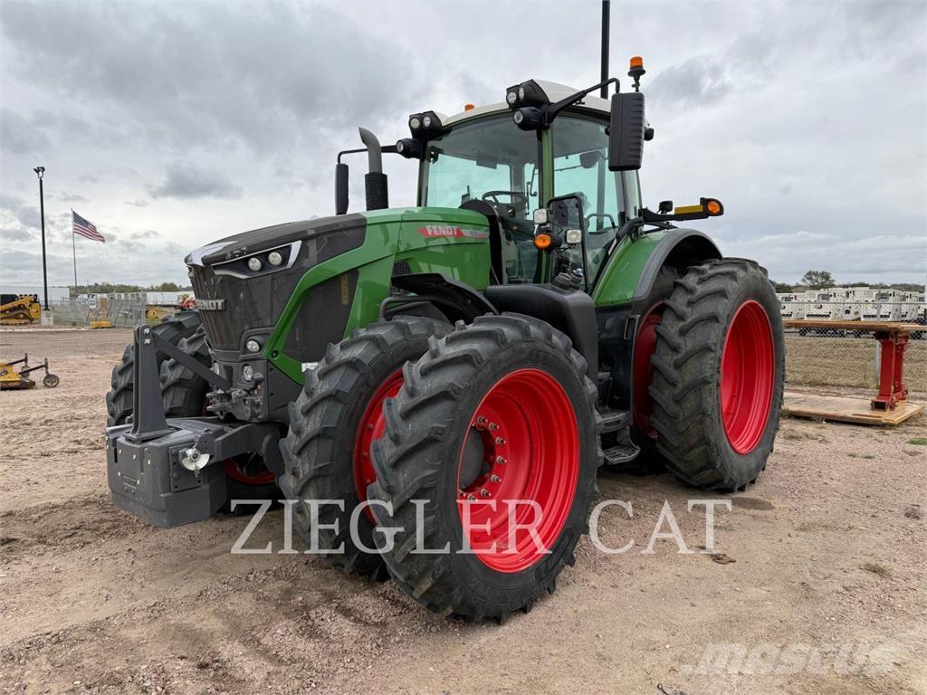 Fendt 933 VARIO Traktoren