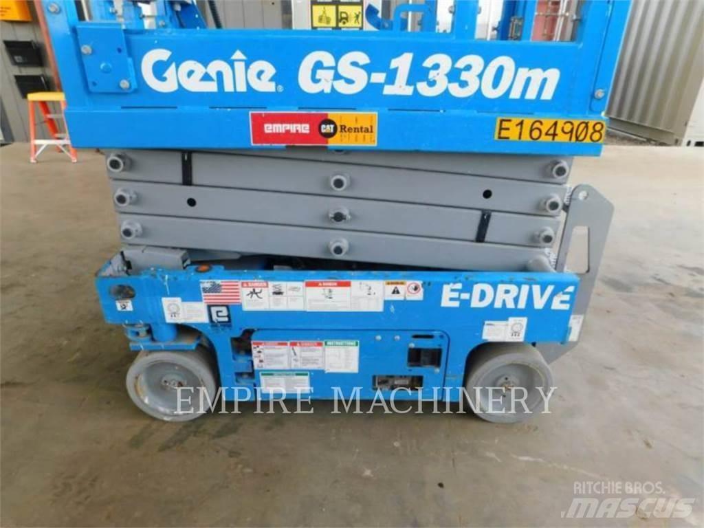 Genie GS1330 Gelenkteleskoparbeitsbühnen