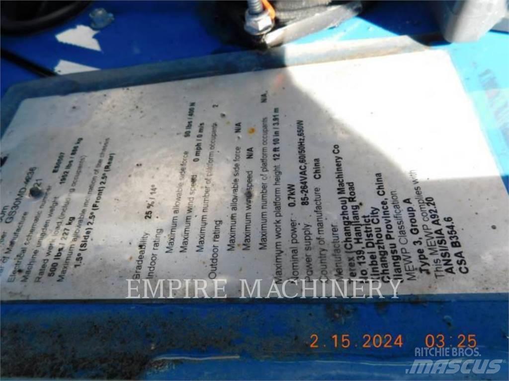 Genie GS1330 Gelenkteleskoparbeitsbühnen